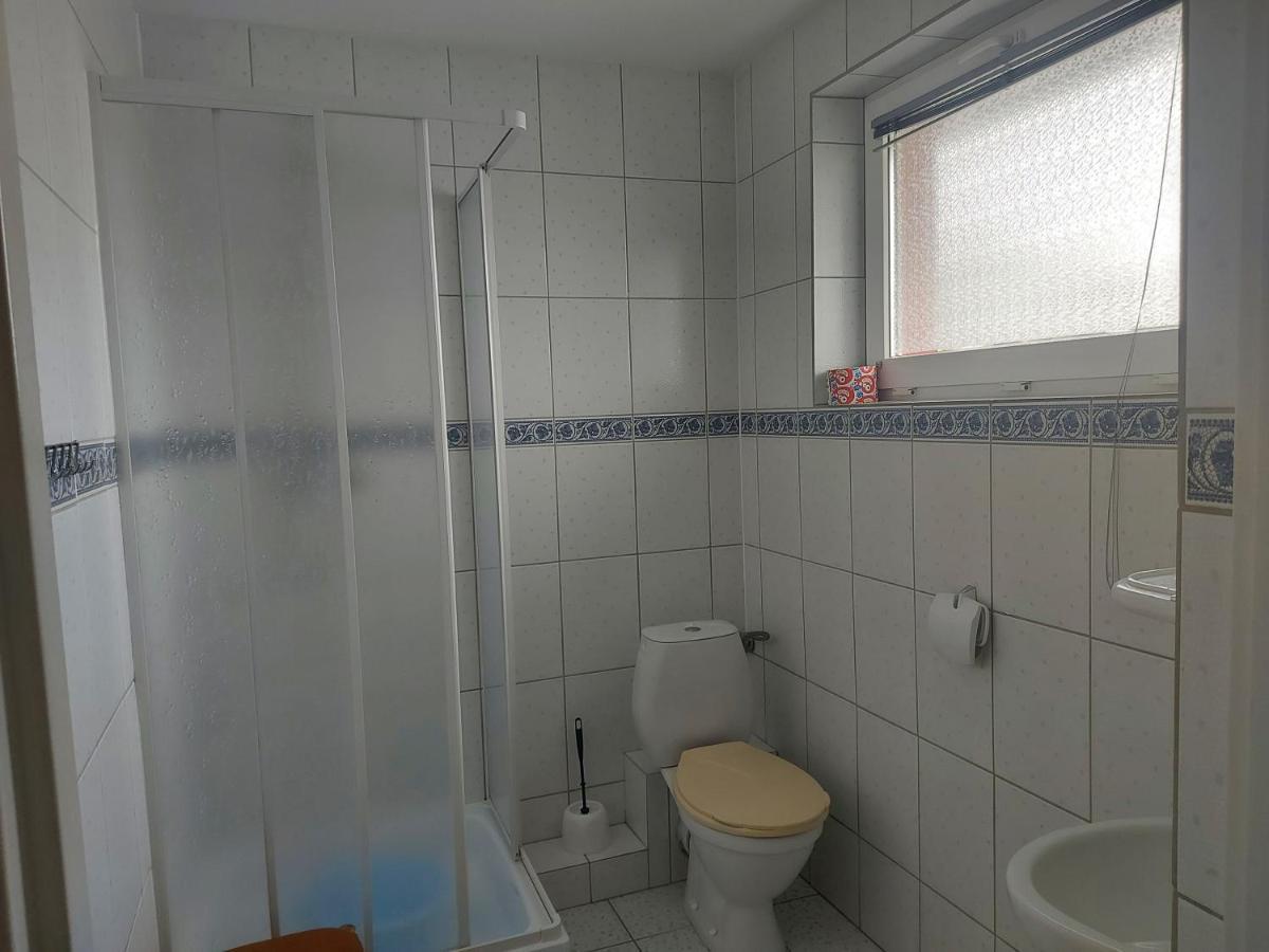 Pokoje Goscinne Tomasz Międzywodzie Buitenkant foto
