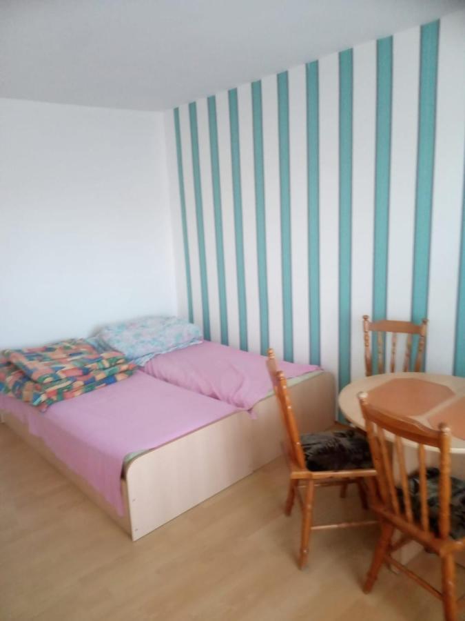 Pokoje Goscinne Tomasz Międzywodzie Buitenkant foto